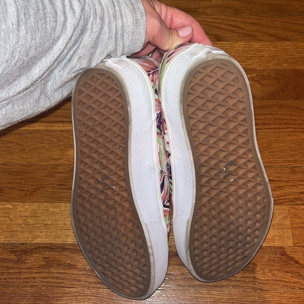 Vans women’s size 7 1/2 Hawaiian print sneakers - Picture 5 of 7